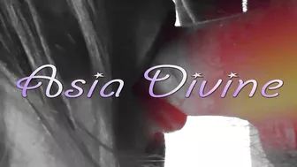 Si Lascia Scopare Dai Suoi Amici - Video Completo Su Sheer.com - Asia Divine