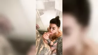 Amateur Shower Deepthroat Bj