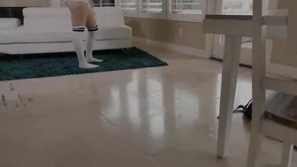 Big Booty Flexible Stepdaughter Pleases Her Stepdad