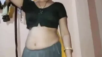 Indian Padosi Ladki Lalita Ko Chod Chod Kar Choot Ko Fad Diya