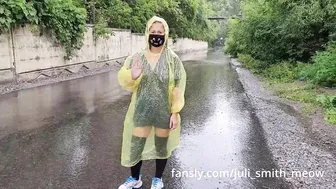 Teen In Yellow Raincoat Flashes Pussy Outdoors In The Rain