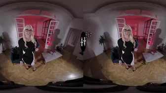 Dark Room Vr - Real Estate Agent Gets Huge Tip For Her Work