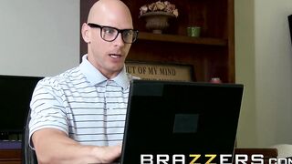 Brazzers - A Long Huge Favor For A Nice Nice Neighbors - Joslyn James & Johnn