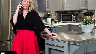 Mylf - Perfect Mom With Massive Jugs Getting Tricked And