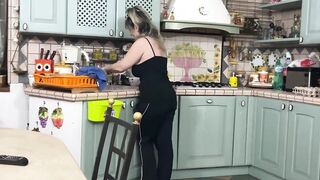 Titty Banged! Into The Kitchen - Luna Green & Markus Green