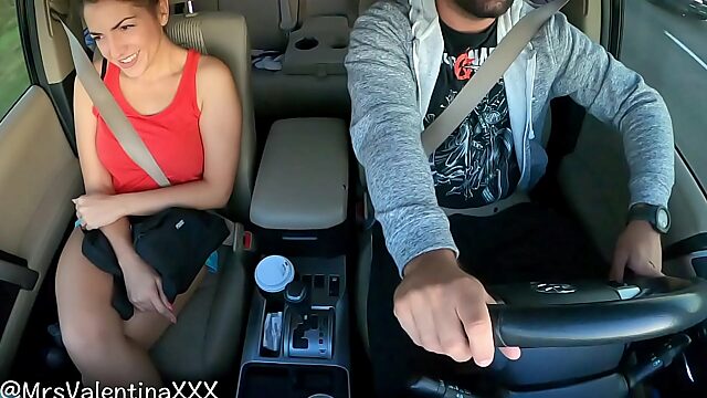 Euro Tourists Give Uber Driver A Sloppy Outdoor Blowjob