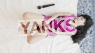 Yanks Gorgeous Jamie Marleigh Masturbates