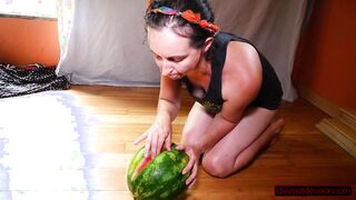 Solo Pussy-Loving Milf Licks, Fists, Squirts On Watermelon; Eats Squirt; Messy