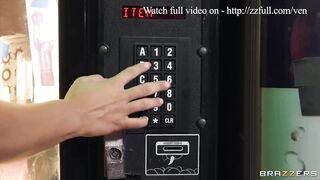 Vending Machine Disasters / Brazzers