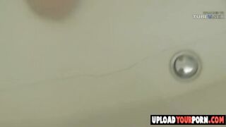 18Yo Teen Masturabtes In Bathtub Perfect Movie Scene