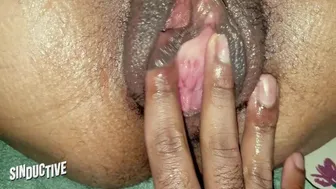 Fingering Stepmoms Fat Wet Pussy Until She Squirts! [#Sinductive]