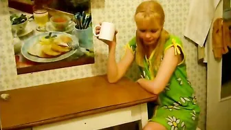 Blonde Girl Fucked At Kitchen Table