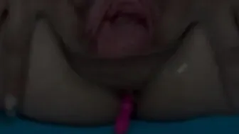 Super Wet Pussy Squirts For You