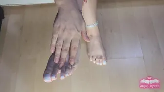 Sexy Beautiful Girl Feet Oil