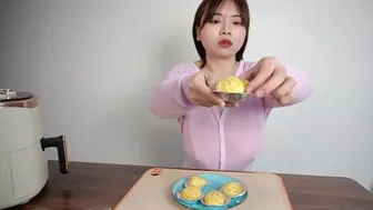 Sexy Busty Beauty Uses Air Fryer To Make Egg Tarts And Glutinous Rice Balls