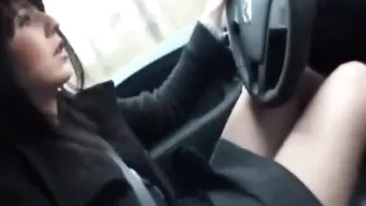 Elle Se Fait Jouir En Conduisant