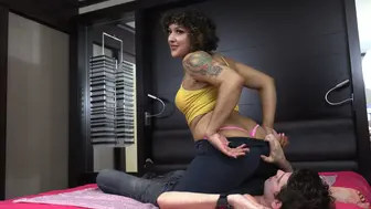 Assdevotion Daisy Ducati Yoga Pants Face Sit