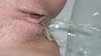 Hairy Pussy Pee Teen