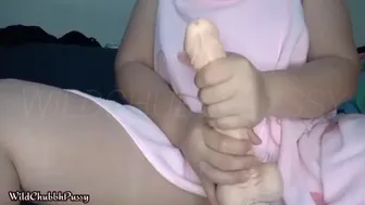 Sobrang Sabik Na Ako,Diko Mapigilan Finger At Dildo Muna Habang Wala Si Mister