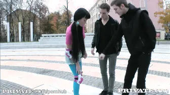 Russian Chick Went Rollerblading And Was Fucked Got Two Dicks From Men