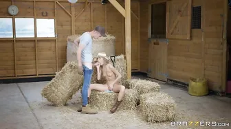 Worker Fucks Italian Farmer's Daughter In The Hayloft And Facials