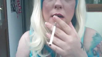 Bbw Blondie Tina Snua Is Smoking A Slim Cigarette While Talking About Nasty Stuff