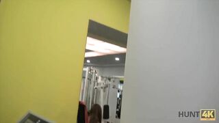 Hunt4K. Man For Money Let Stranger Fuck His Slutty Girlfriend In Gym