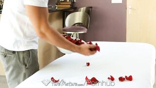 Hd Puremature - Sensual Massage On A Bed Of Roses For Kiera King