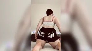 Would You Let This Thick Booty Ride You