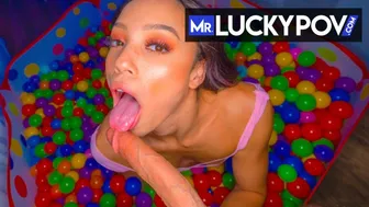 Bubbly Round Booty Babe In Ball Pit