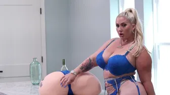 Sexy Pawg Mz. Dani Shows Off Her Big Booty Sex Toy