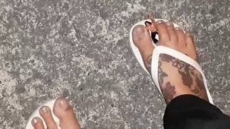 Giantess Walks With A Tiny Man Trapped In Her Flip Flops Avi