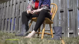 Milf Taking Off Boots, Pulling On Nylon Socks, Backyard Spying, Foot Fetish