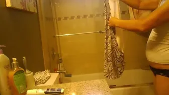 Spying On My Mature Stepmom In The Shower (Asian)