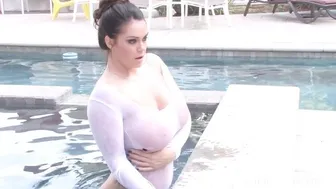 Behind The Scenes Photoshoot With Busty Alison Tyler