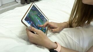 Amateur Girl Fucked While Gaming Russian Porn